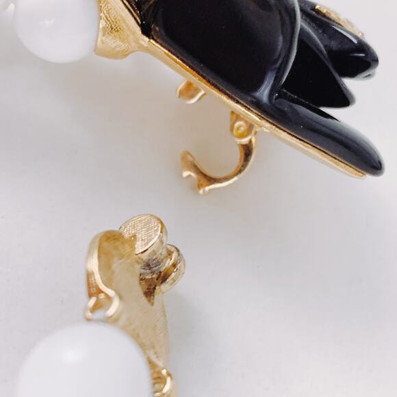 Vintage Signed K.J.L. for Avon Black Rose White Bead Necklace Gold Tone 1980s - Picture 6 of 16